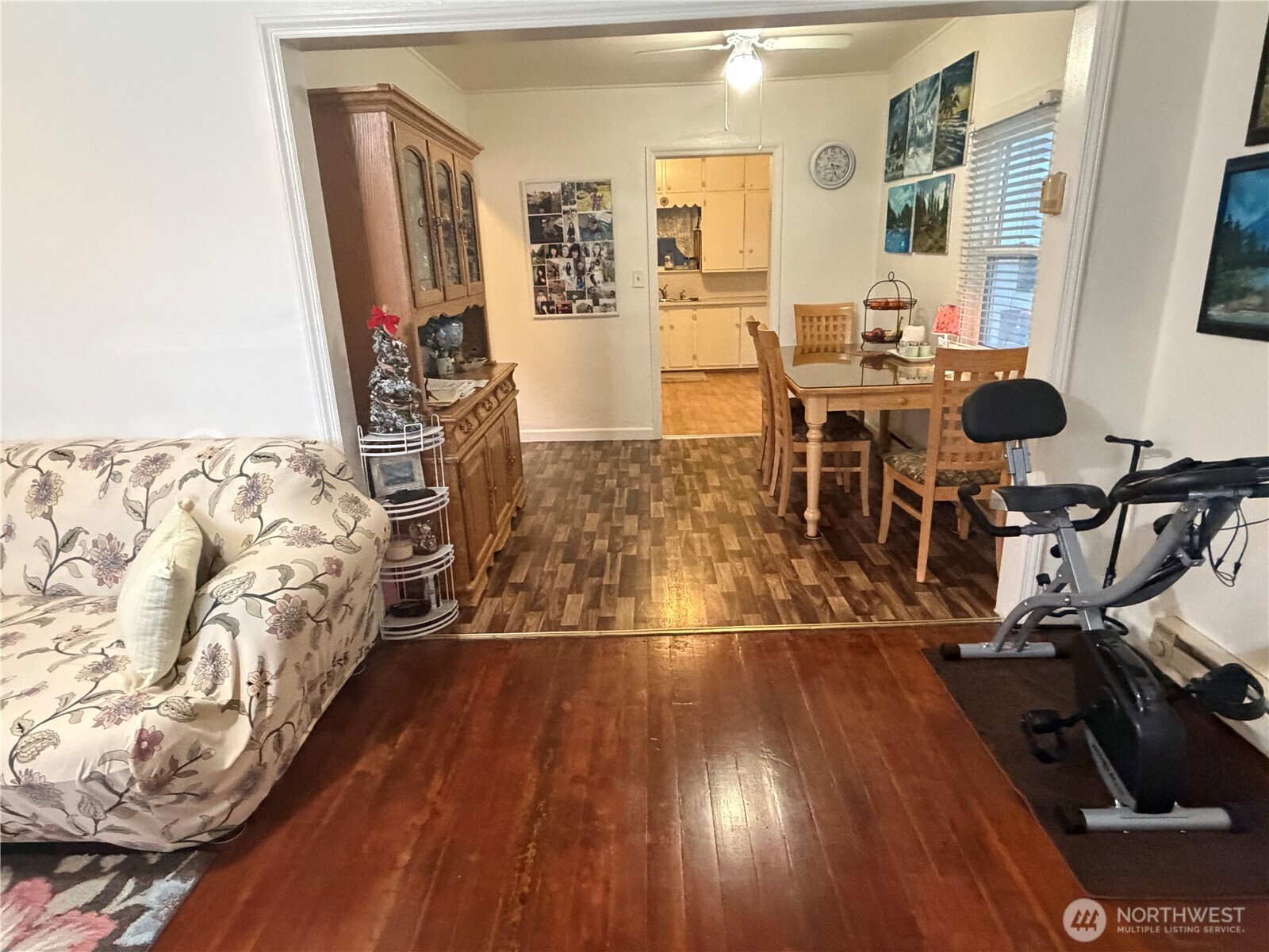 409 Birch Street South Omak, WA 98841 - Photo 9 of 32 a living room with furniture and wooden floor