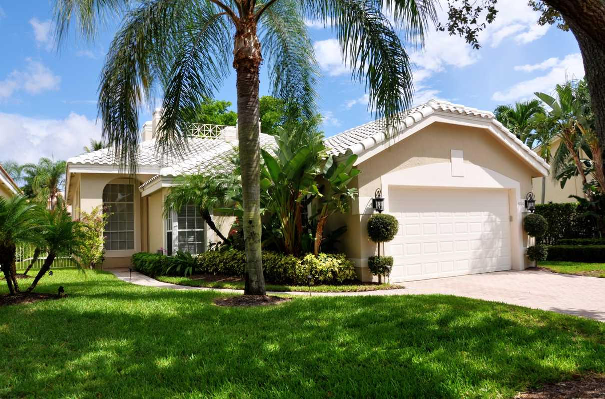 4060 Northwest 58th Lane Boca Raton, FL 33496 - Photo 1 of 25 UQTJ6R_front