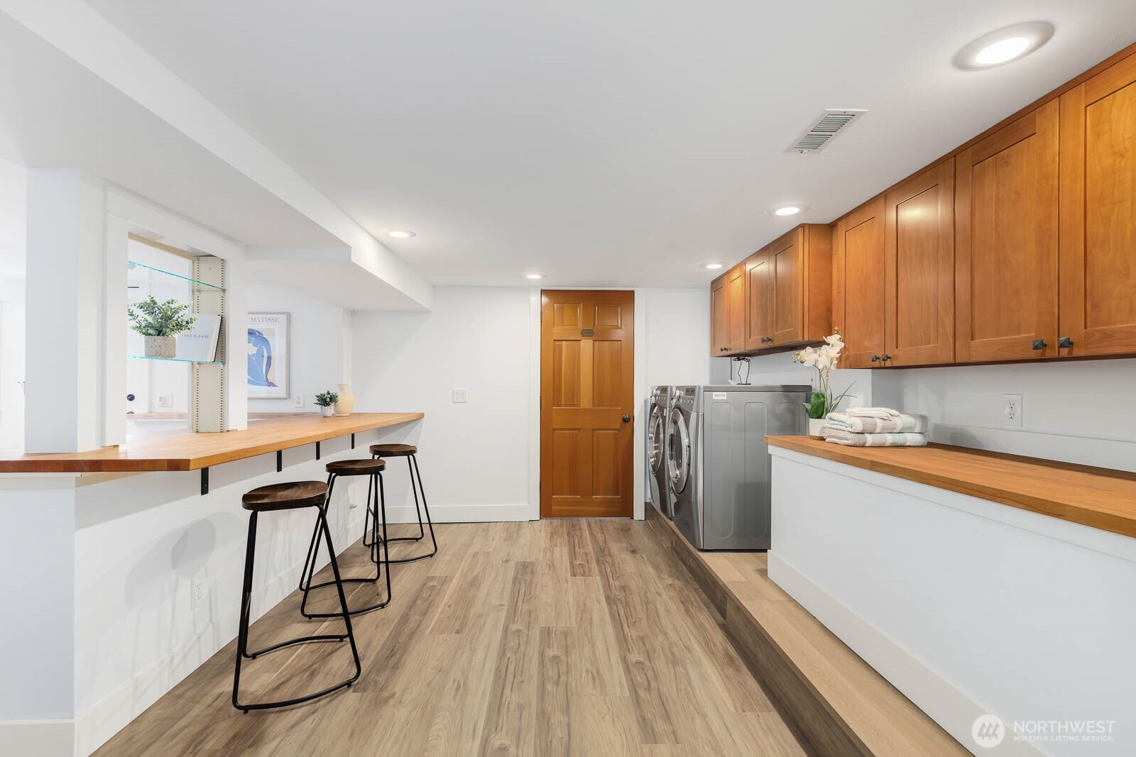 2423 3rd Avenue West Seattle, WA 98119 - Photo 24 of 36