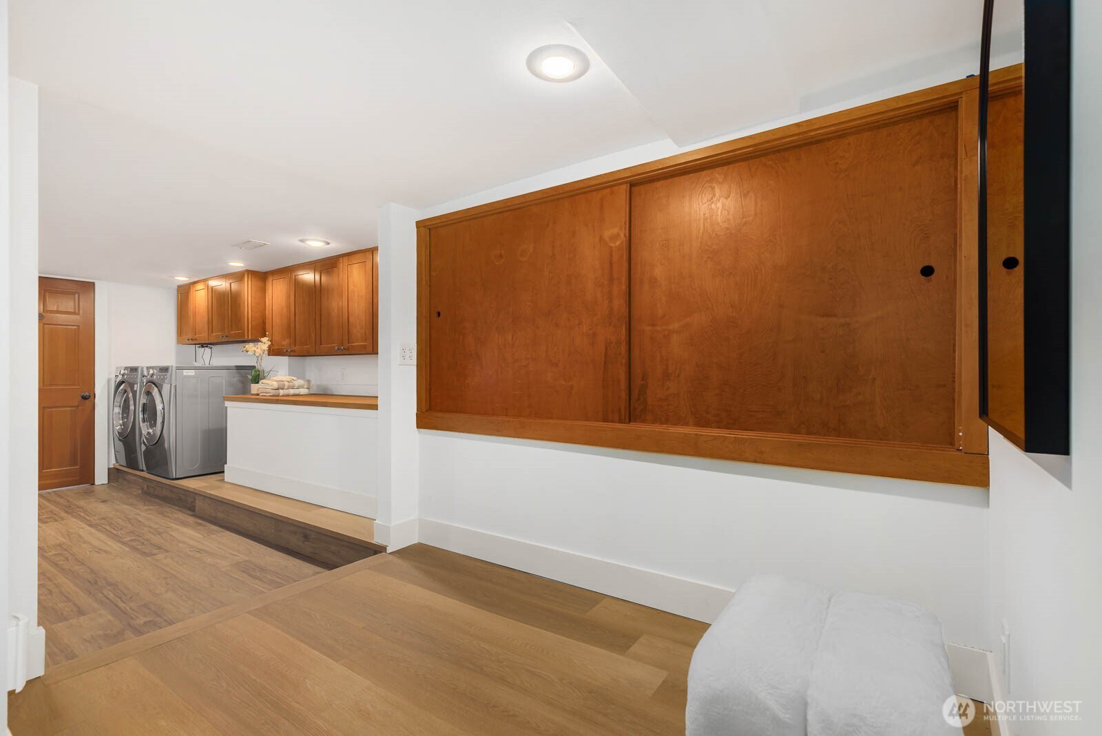 2423 3rd Avenue West Seattle, WA 98119 - Photo 25 of 36