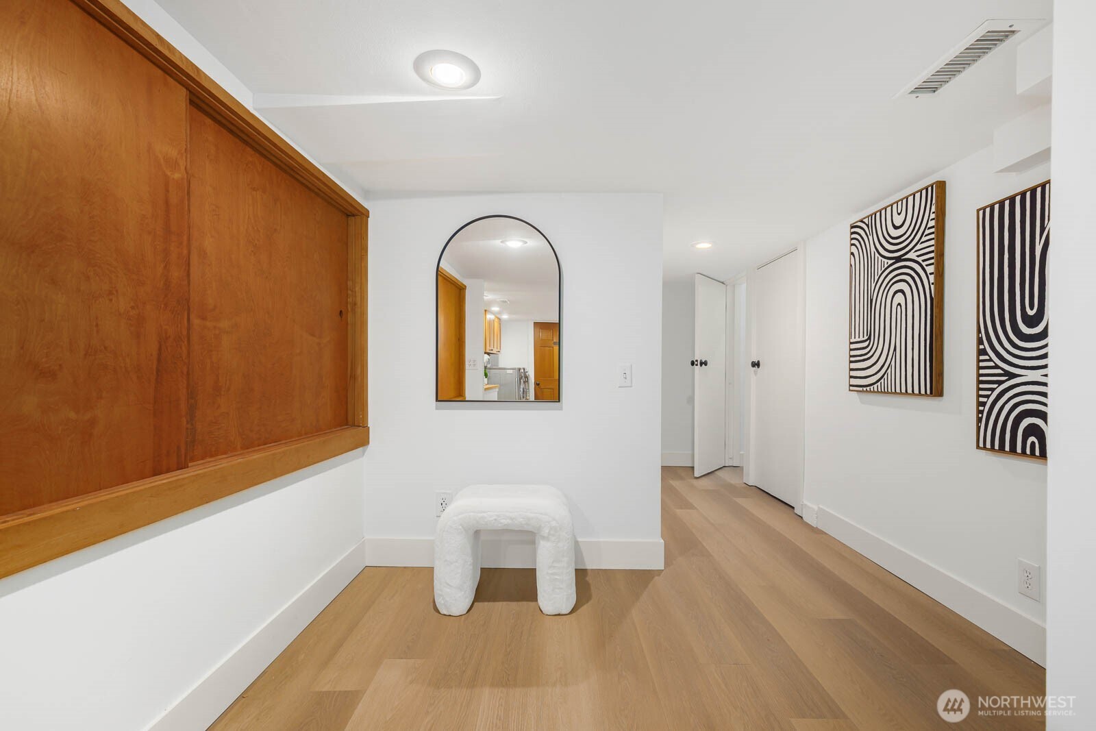 2423 3rd Avenue West Seattle, WA 98119 - Photo 26 of 36