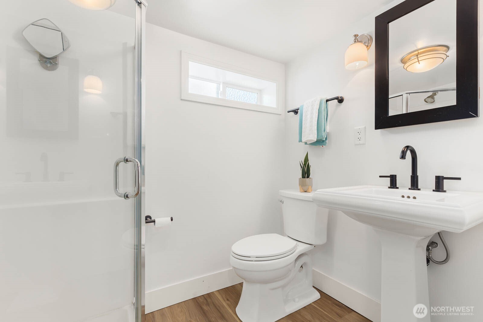 2423 3rd Avenue West Seattle, WA 98119 - Photo 27 of 36