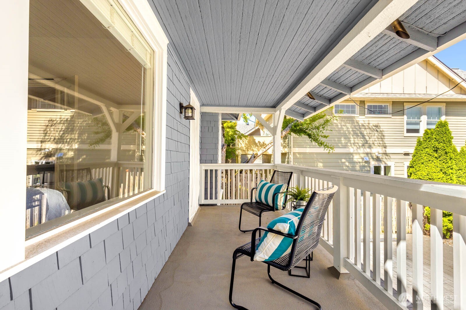 2423 3rd Avenue West Seattle, WA 98119 - Photo 28 of 36