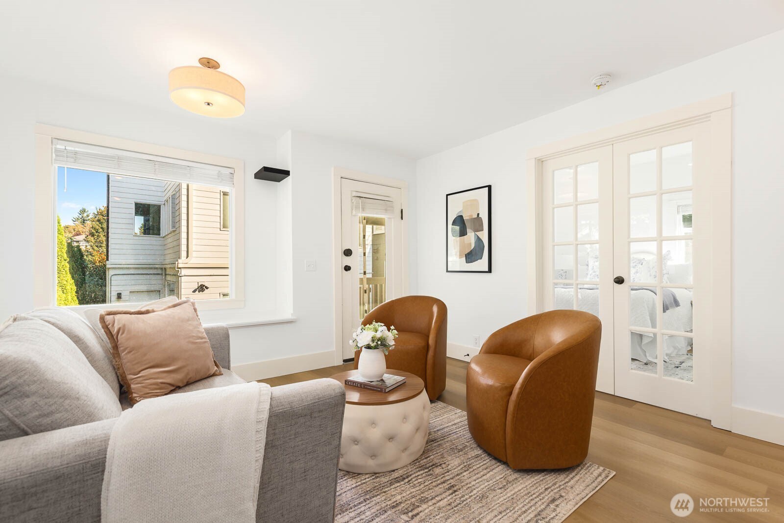 2423 3rd Avenue West Seattle, WA 98119 - Photo 9 of 36