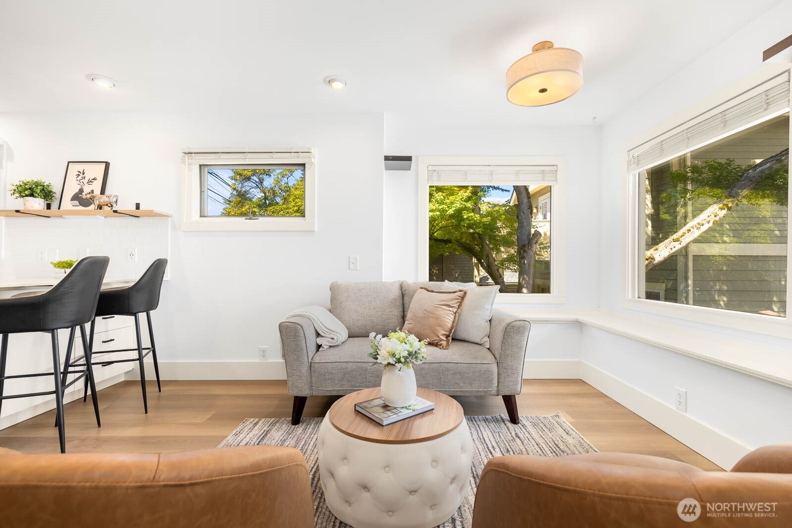 2423 3rd Avenue West Seattle, WA 98119 - Photo 10 of 36