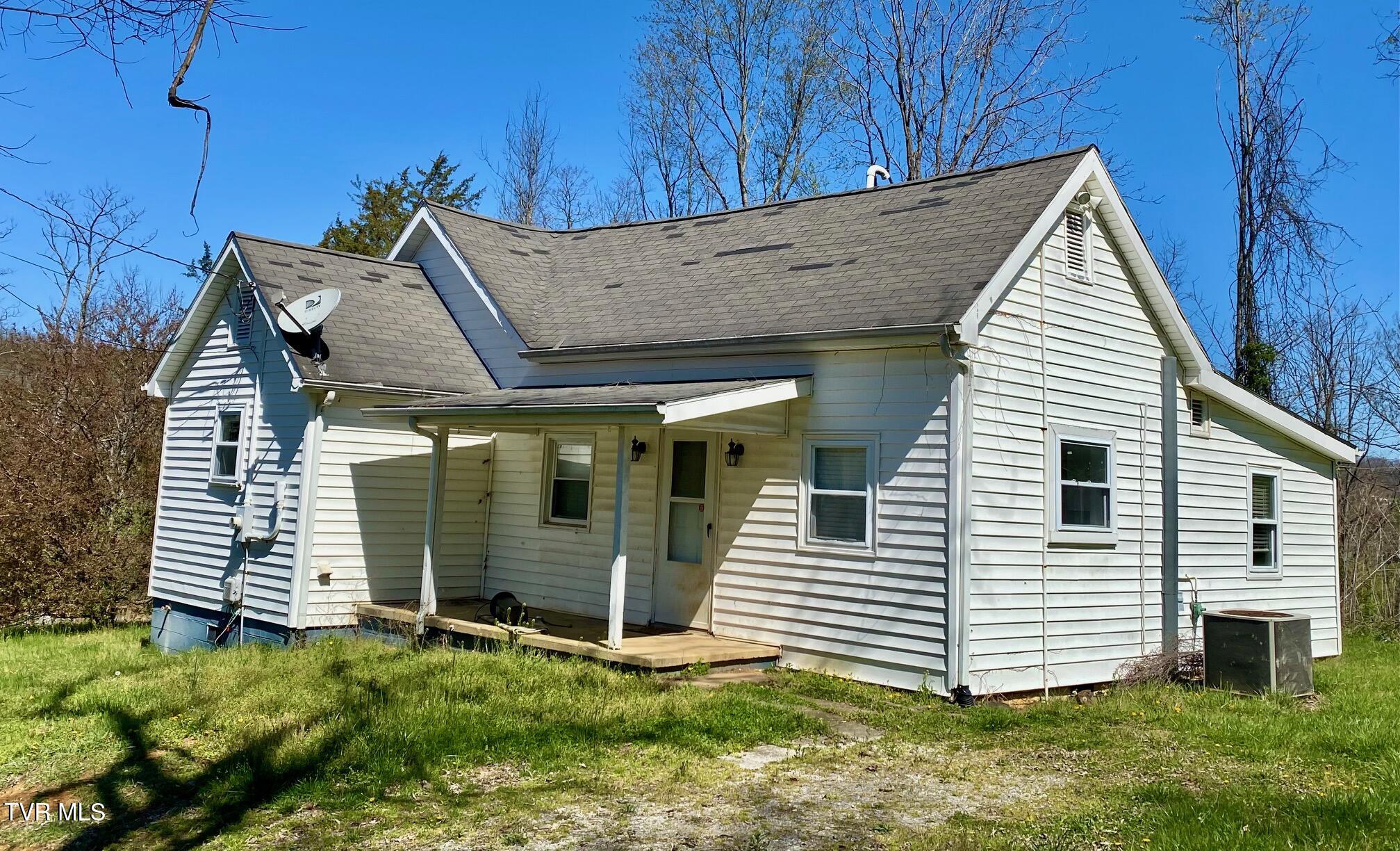 1585 Lick Hollow Road Greeneville, TN 37743 - Photo 2 of 9 IMG_1105