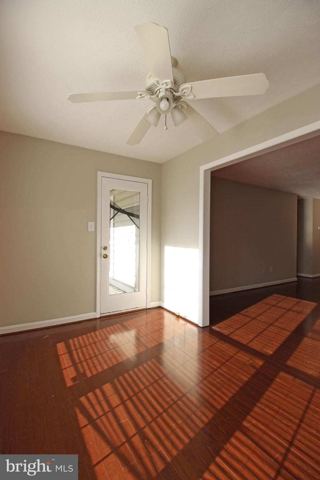 10182 Oakton Terrace Road Oakton, VA 22124 - Photo 10 of 23