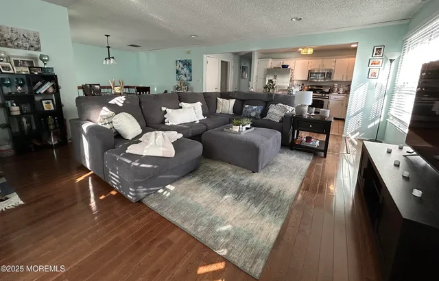 $2,800 | 182 Tulip Lane, Freehold, NJ 07728