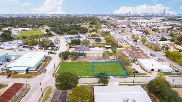 $395,000 | 8021 Dunlap Street, Houston, TX 77081