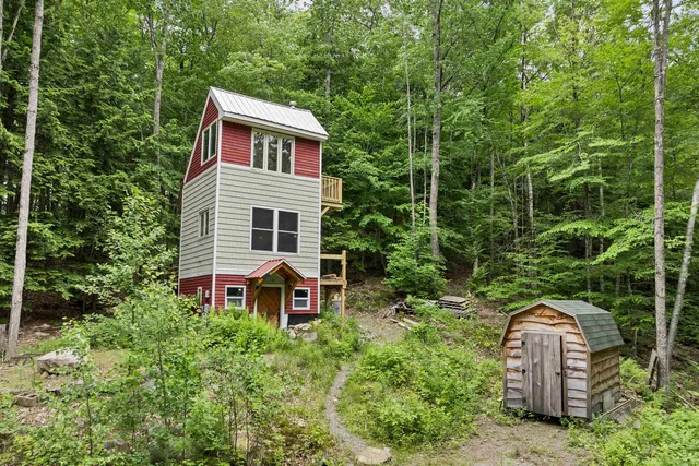 $215,000 | 171 Bell Road, Plymouth, NH 03264