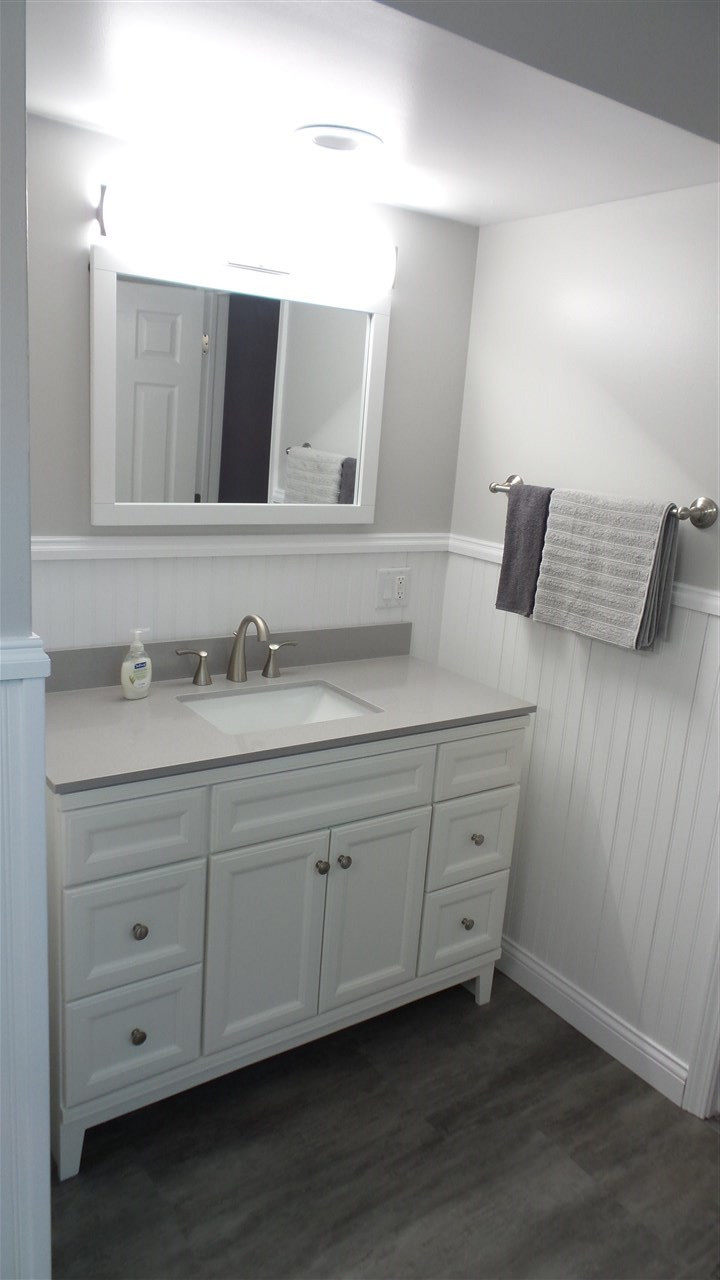 2305 Ridgeway Road Jackson, MI 49203 - Photo 20 of 49 double sinks