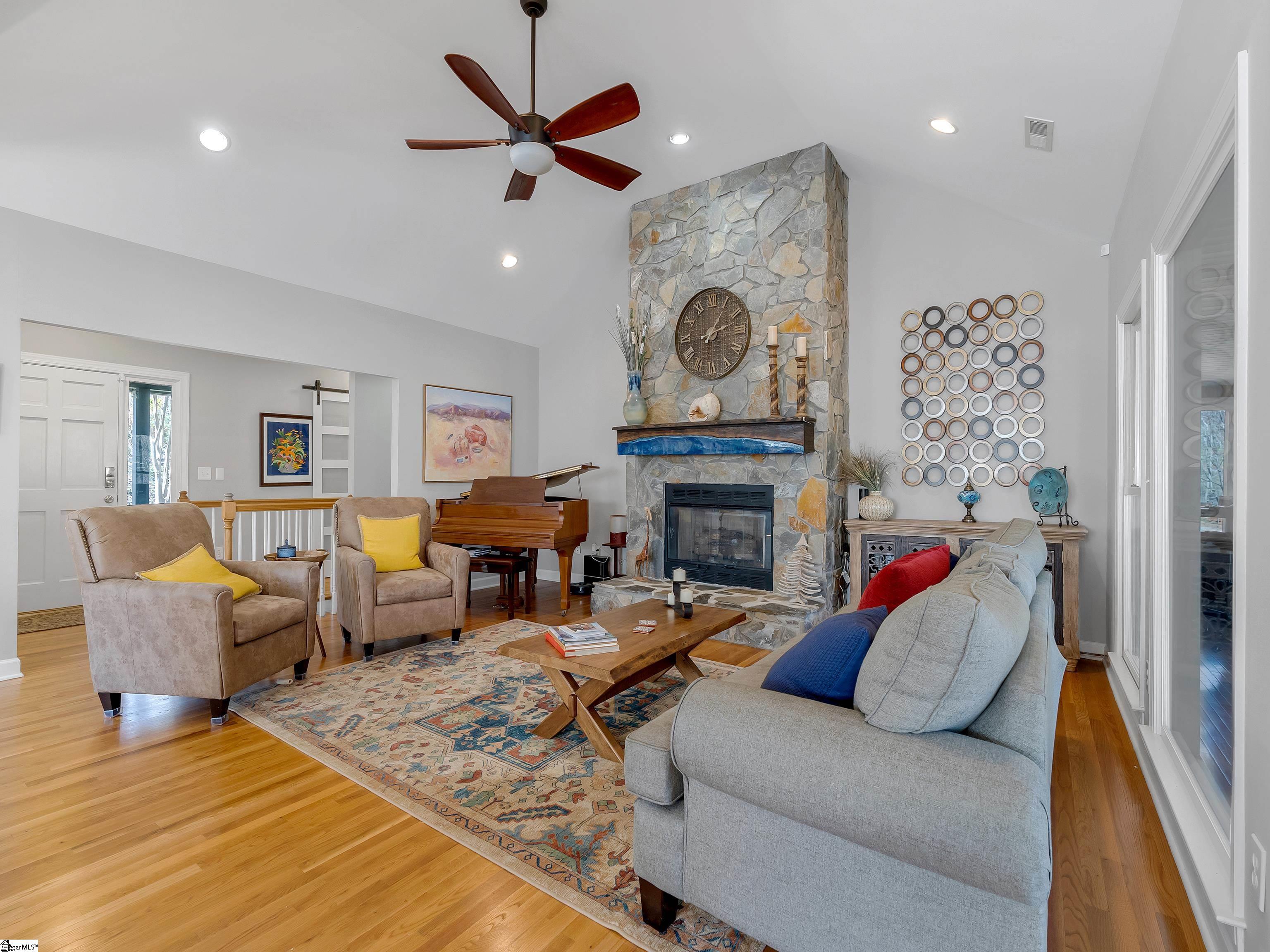 109 Raptor Way Landrum, SC 29356 - Photo 4 of 33