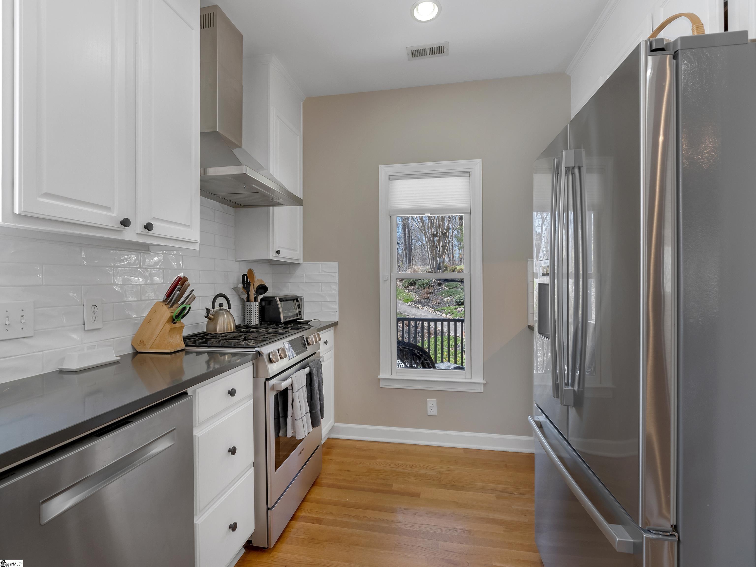 109 Raptor Way Landrum, SC 29356 - Photo 8 of 33