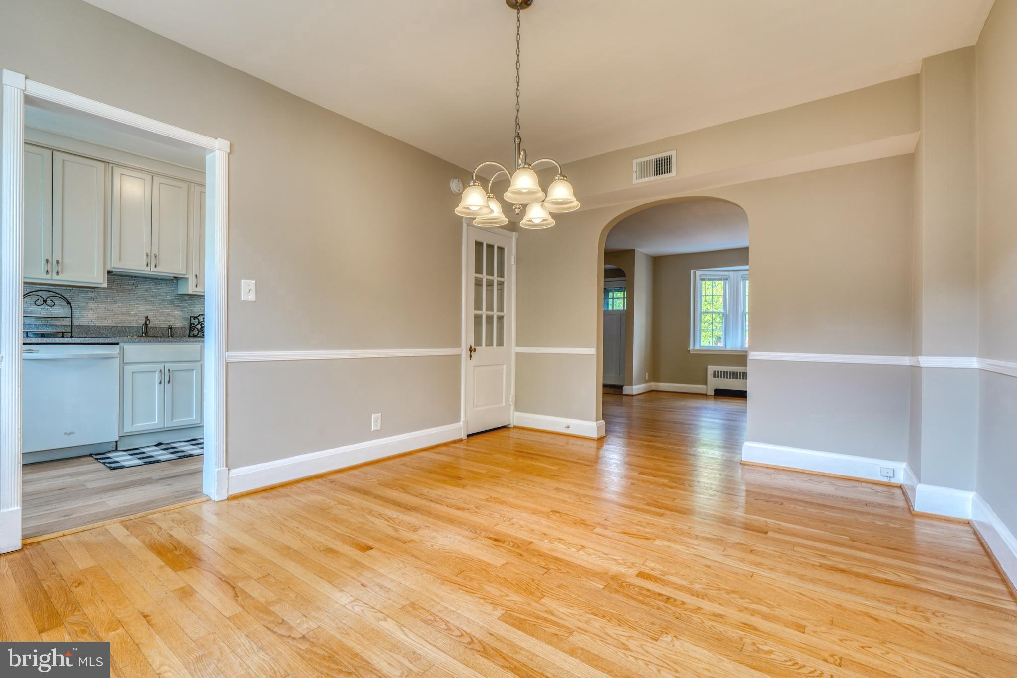 217 Dumbarton Road Baltimore, MD 21212 - Photo 7 of 33 Dining Room w/Charming Corner Cabinet