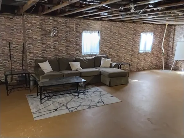 $179,000 | 12248 Fairway Circle, Unit B, Blue Island, IL 60406