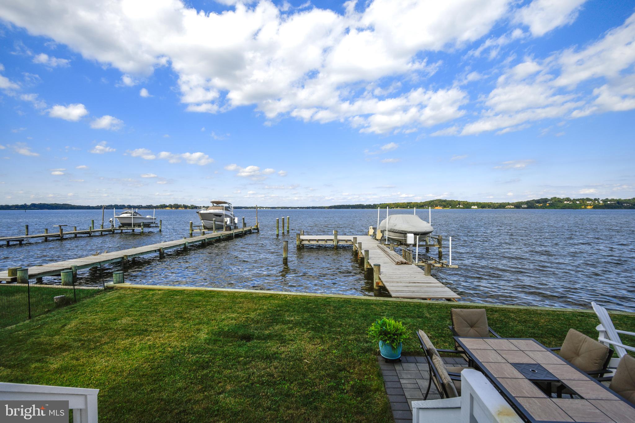 1069 Shore Acres Road Arnold, MD 21012 - Photo 62 of 108 East View from yard