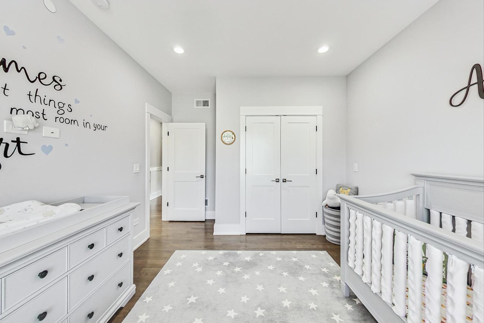 2425 Illinois Road Northbrook, IL 60062 - Photo 33 of 59