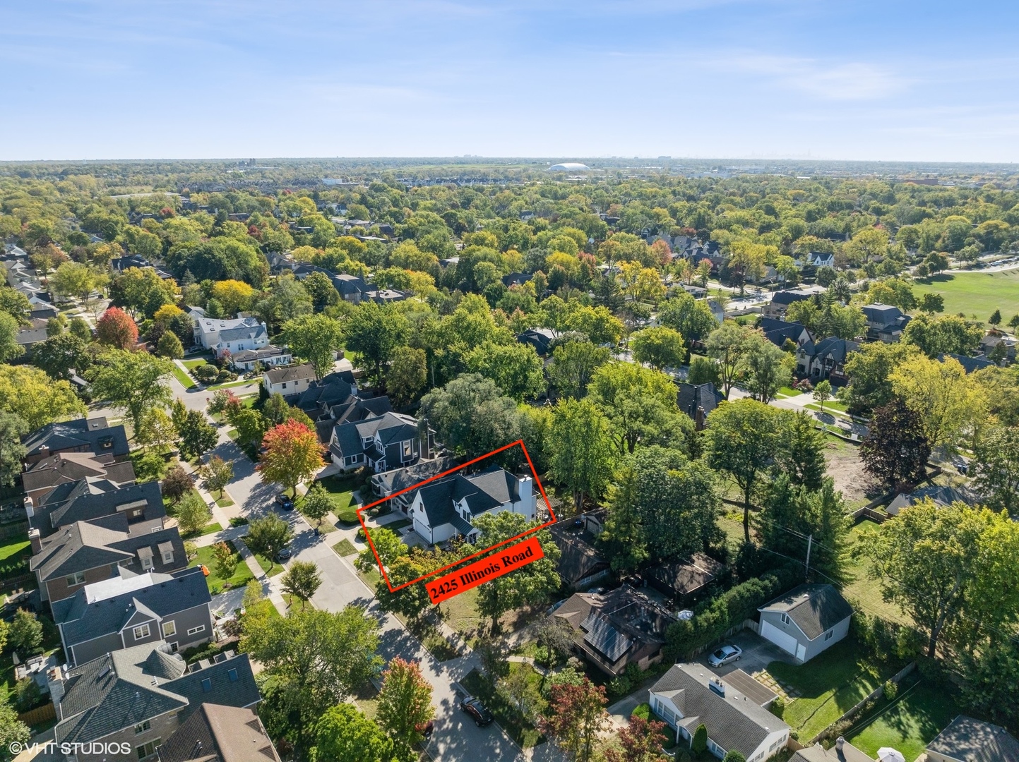 2425 Illinois Road Northbrook, IL 60062 - Photo 54 of 59 an aerial view of multiple house