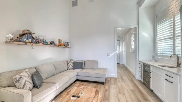 $5,000 | 101 South Madison Avenue, Margate City, NJ 08402