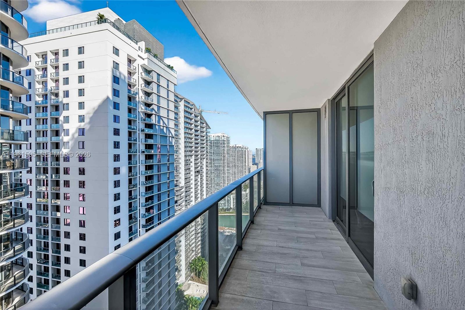 45 Southwest 9th Street, Unit 3807 Miami, FL 33130 - Photo 14 of 55