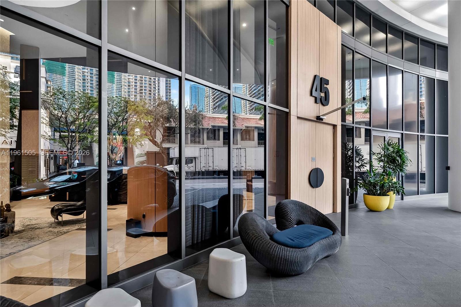 45 Southwest 9th Street, Unit 3807 Miami, FL 33130 - Photo 43 of 55