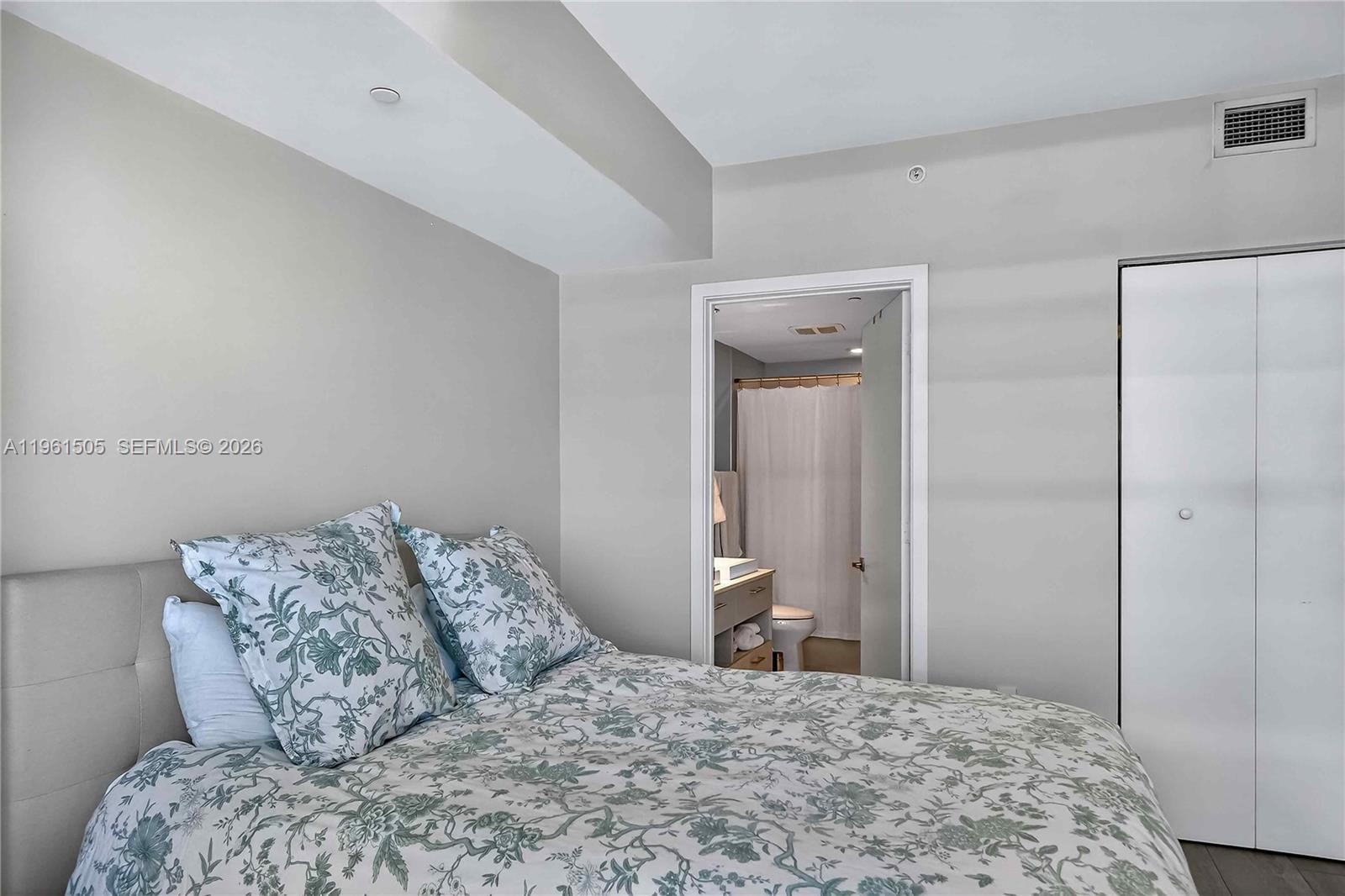 45 Southwest 9th Street, Unit 3807 Miami, FL 33130 - Photo 10 of 55