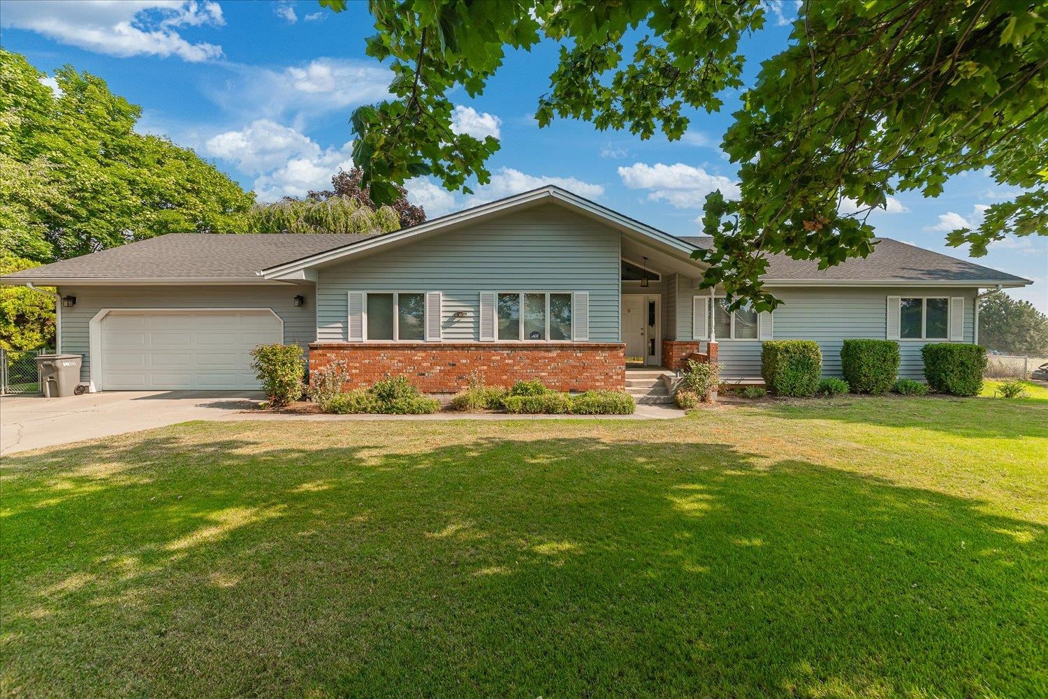 10301 East Morgan Road Spokane, WA 99217 - Photo 1 of 43 Gallery Image 1