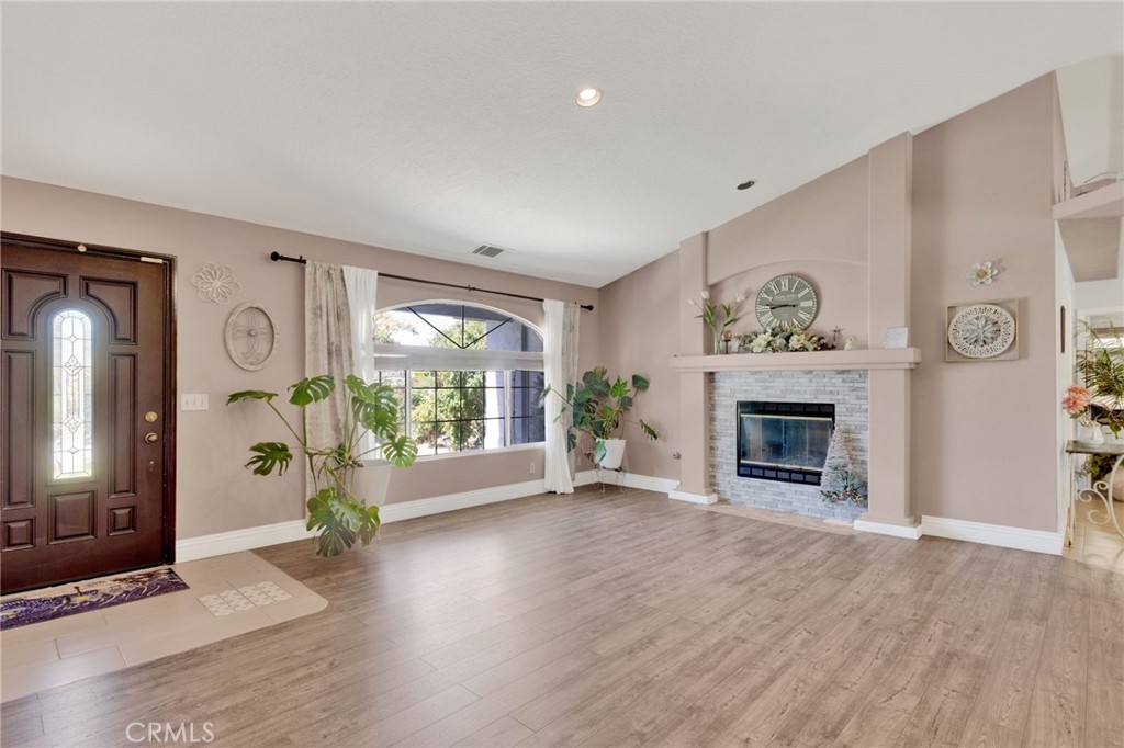 15274 Rodeo Street Hesperia, CA 92345 - Photo 6 of 67