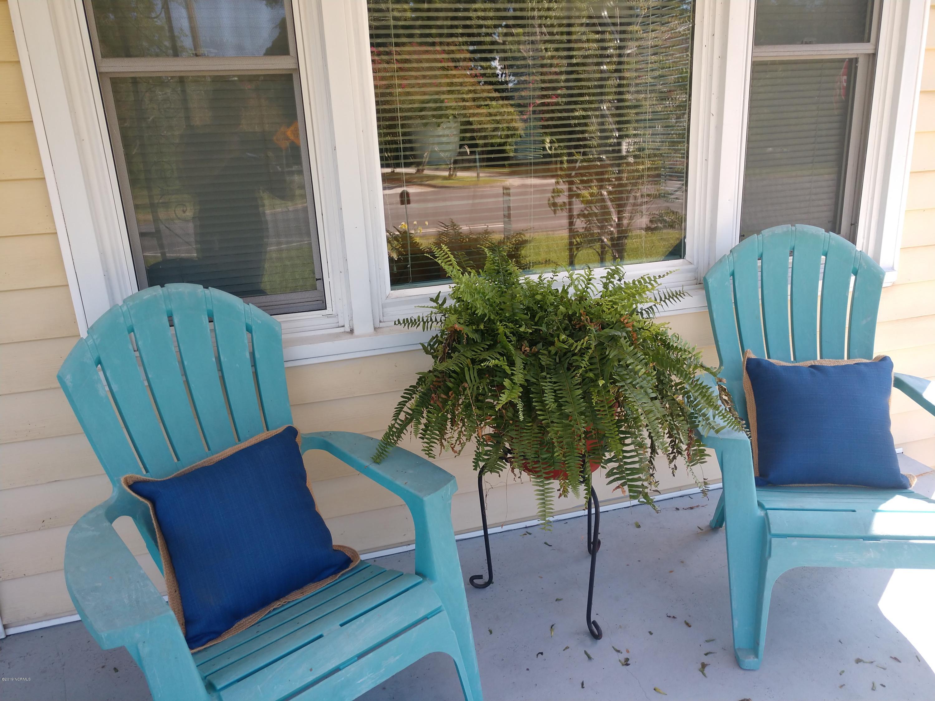 3200 Oaks Road New Bern, NC 28560 - Photo 3 of 38 Porch