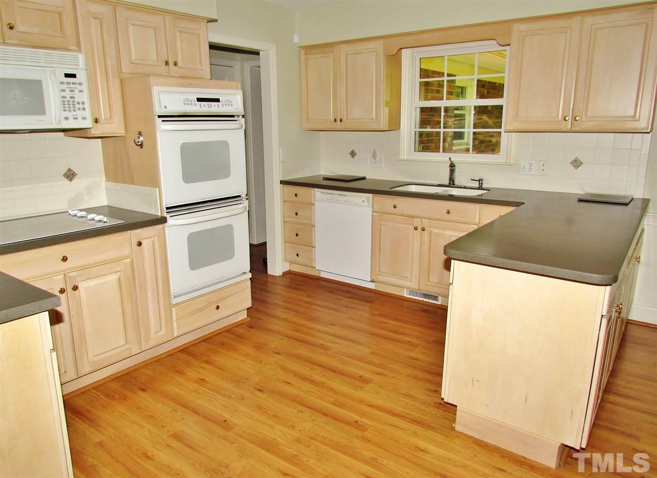 7016 Tanbark Way Raleigh, NC 27615 - Photo 4 of 25