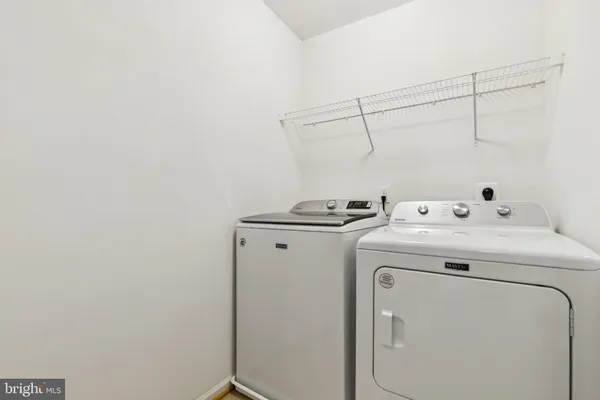 $965,000 | 42921 Spyder Place, Chantilly, VA 20152