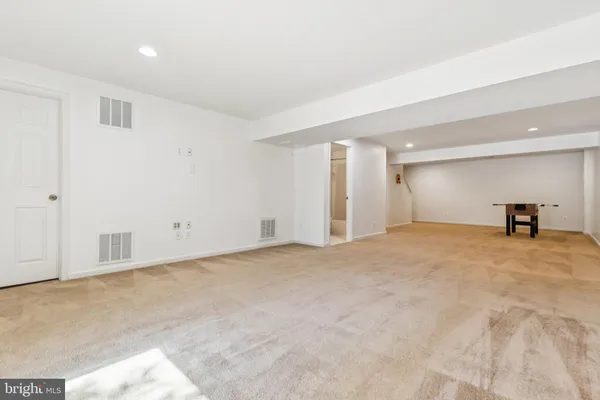 $965,000 | 42921 Spyder Place, Chantilly, VA 20152