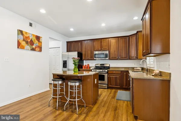 $965,000 | 42921 Spyder Place, Chantilly, VA 20152