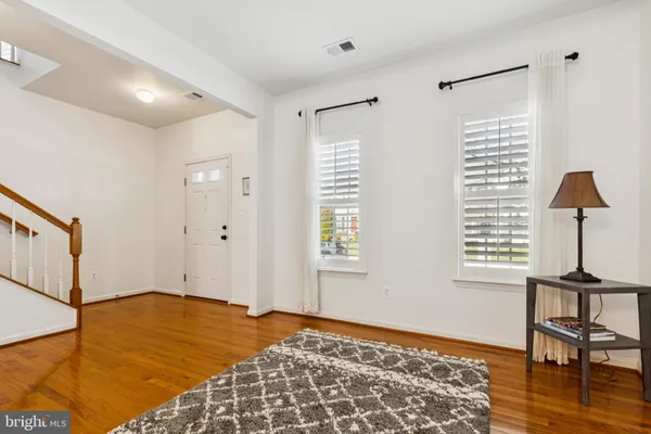 $965,000 | 42921 Spyder Place, Chantilly, VA 20152