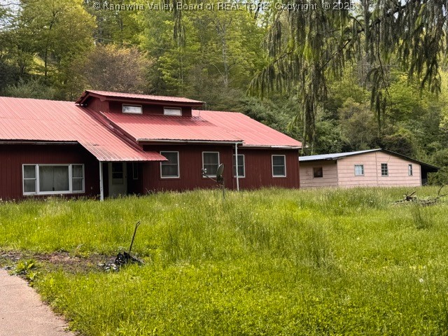 1070 Seaman Fork Road Reedy, WV 25270 - Photo 5 of 8 Gallery Image 5