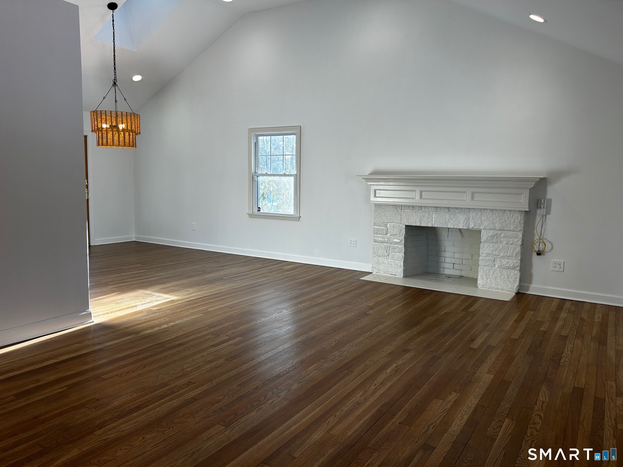 97 Godfrey Road Fairfield, CT 06825 - Photo 4 of 26