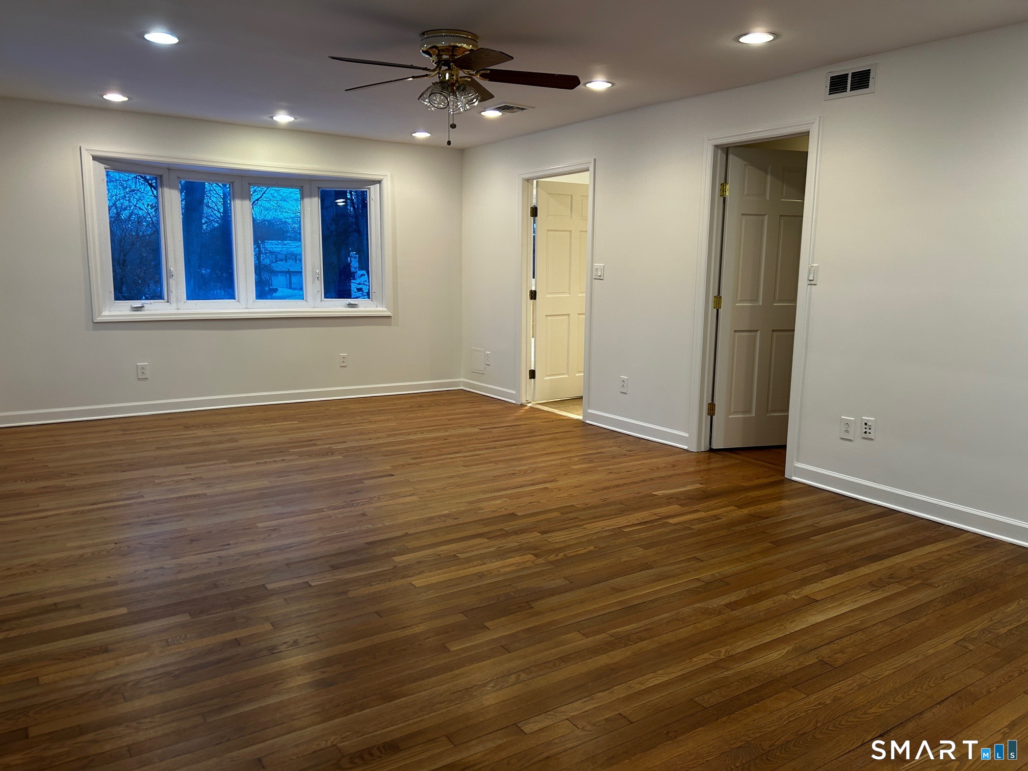 97 Godfrey Road Fairfield, CT 06825 - Photo 10 of 26