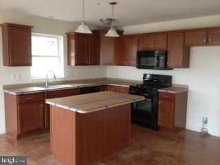 8 Pleasant Road Gordonville, PA 17529 - Photo 6 of 11 Gallery Image 6