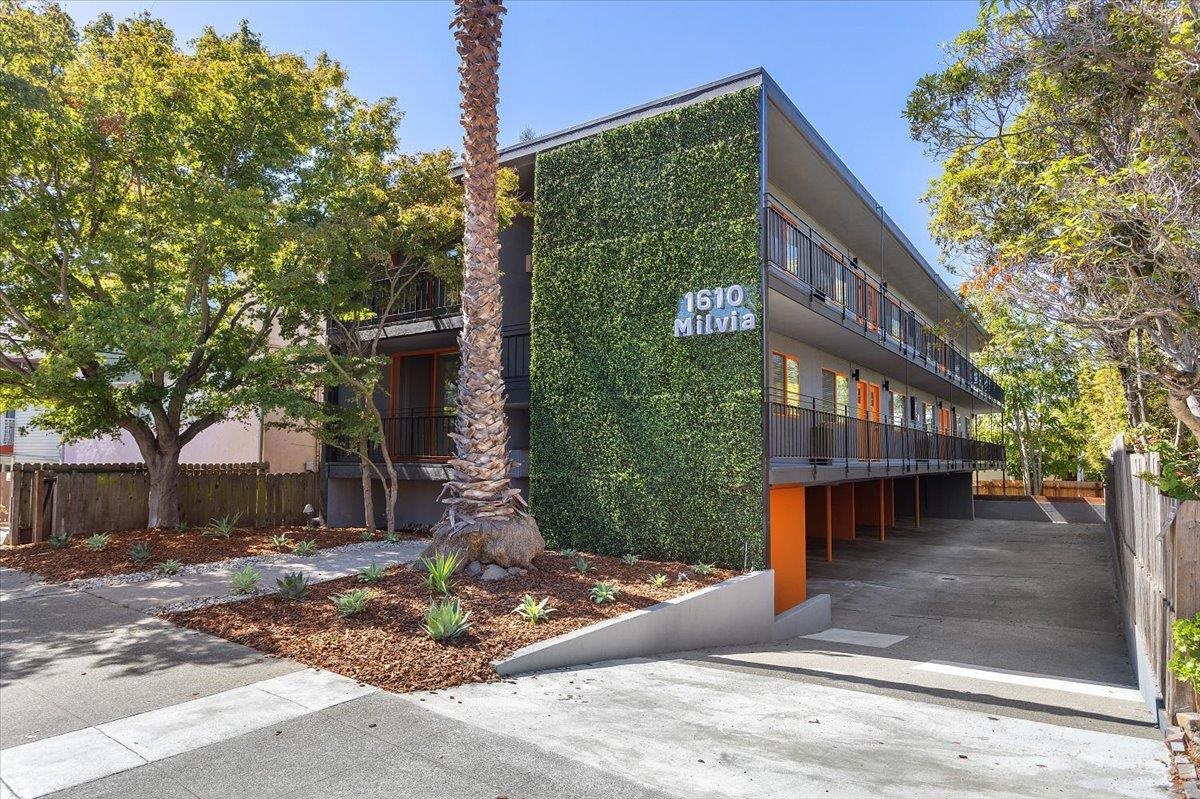 1610 Milvia Street Berkeley, CA 94709 - Photo 15 of 24 a view of a building with a street