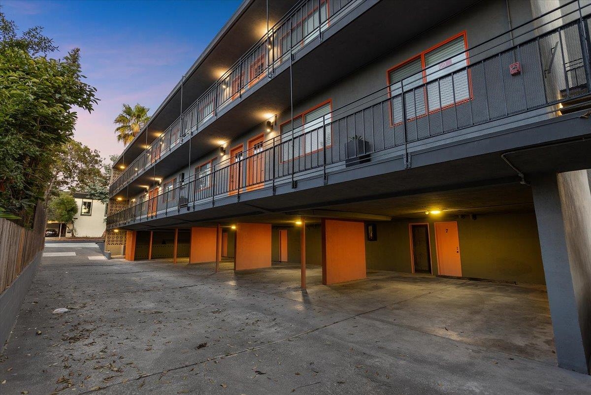 1610 Milvia Street Berkeley, CA 94709 - Photo 2 of 24 a view of large building