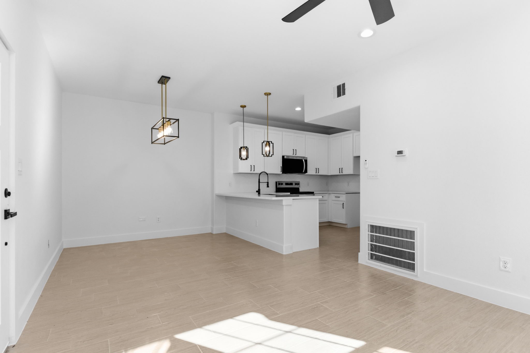 428 Rhode Island Street Houston, TX 77029 - Photo 14 of 50