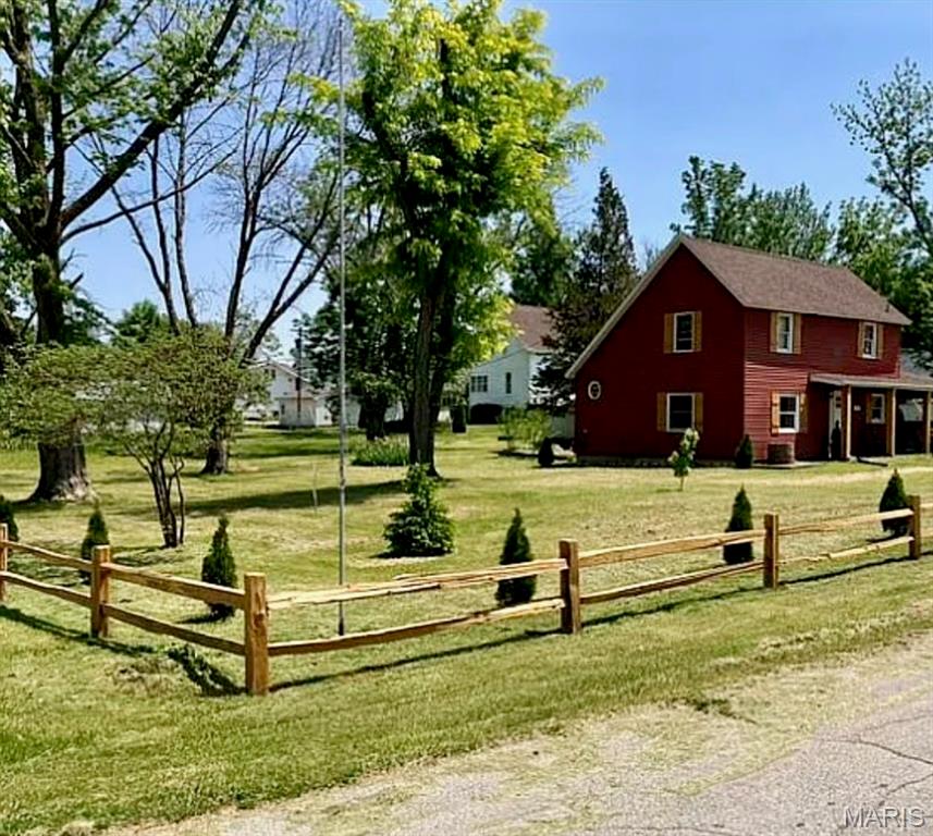 203 South Madison Street Perry, MO 63462 - Photo 5 of 43