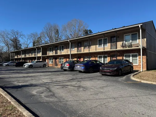 $851 | 128 Charles Street, Unit 1, Danville, VA 24541