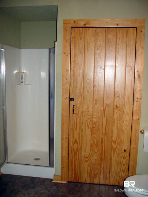16981 Ferry Road Fairhope, AL 36532 - Photo 22 of 32 Shower & storage