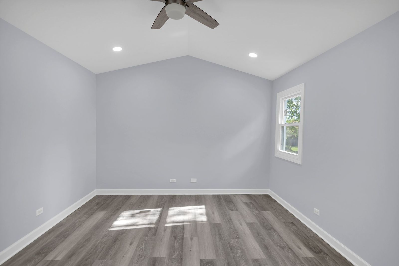 27W125 Chestnut Lane Winfield, IL 60190 - Photo 24 of 33