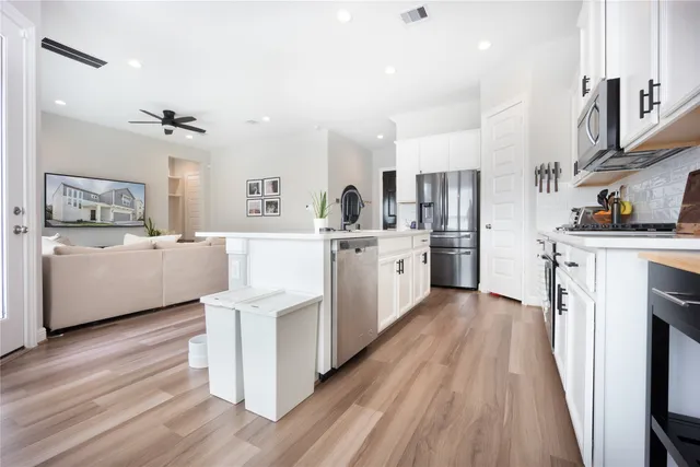 $2,900 | 9907 Prairie Silo Lane, Houston, TX 77080