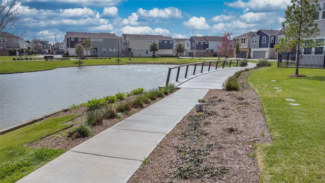 $2,900 | 9907 Prairie Silo Lane, Houston, TX 77080