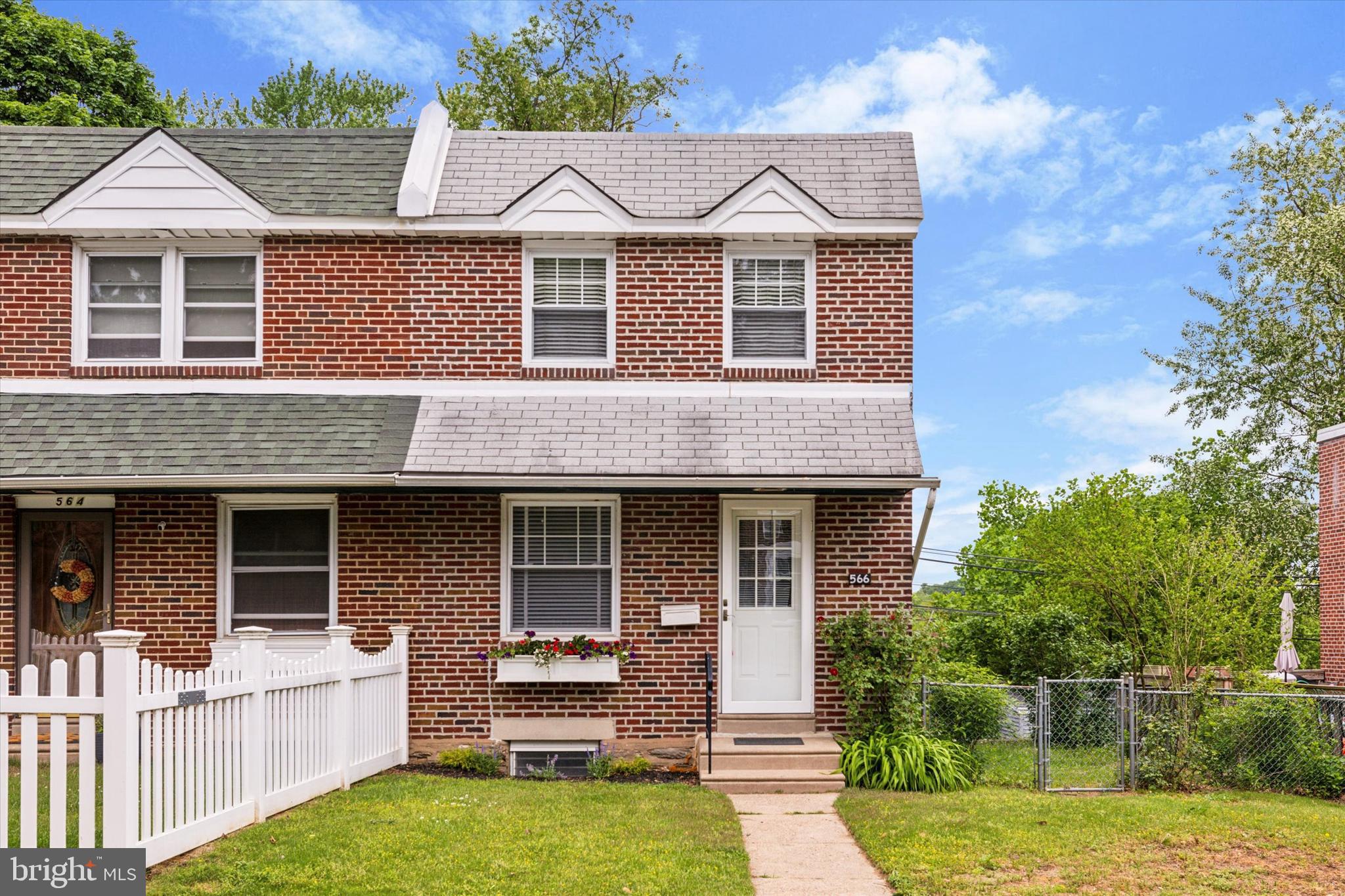 566 Pedley Road Philadelphia, PA 19128 - Photo 1 of 19 Gallery Image 1