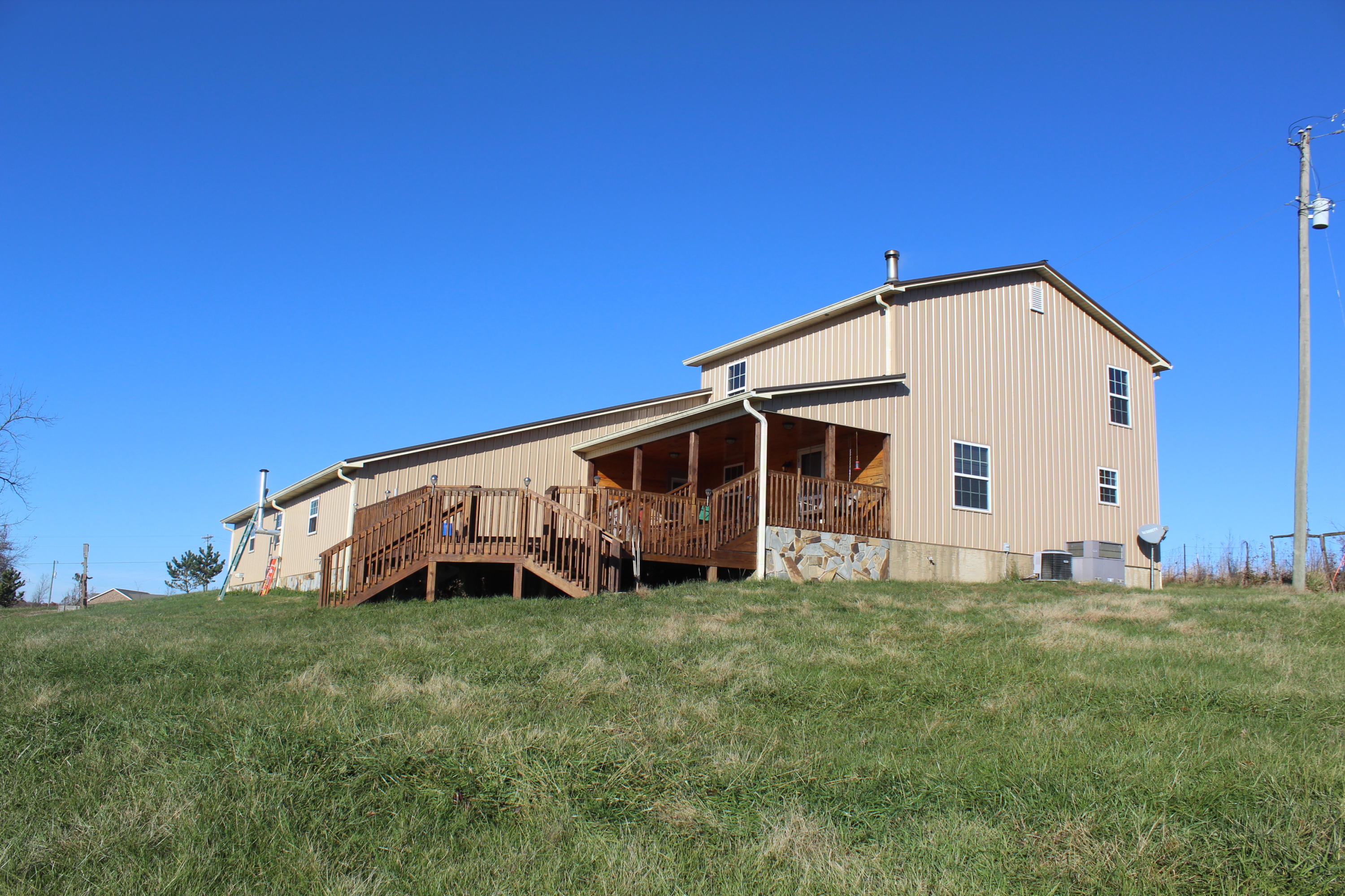 55 Everett Road Pikeville, TN 37367 - Photo 2 of 46 IMG_1932