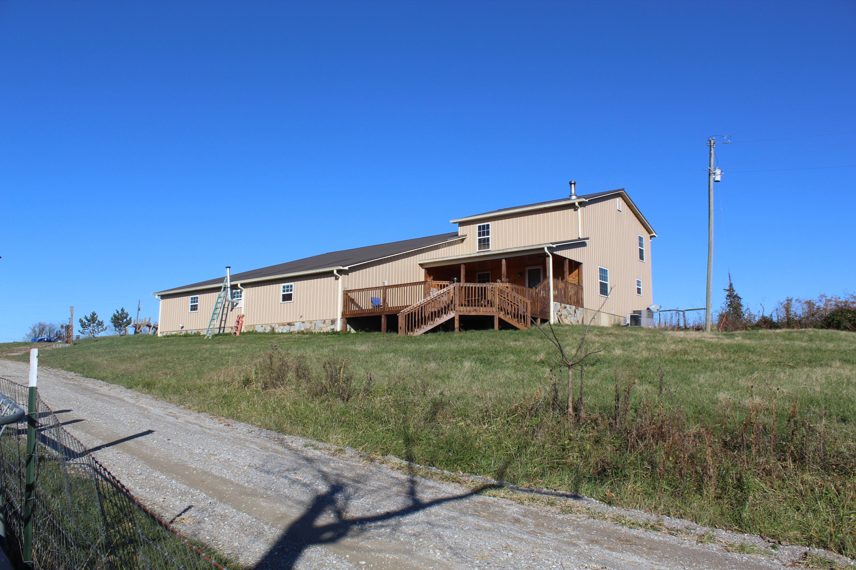 55 Everett Road Pikeville, TN 37367 - Photo 3 of 46 IMG_1921